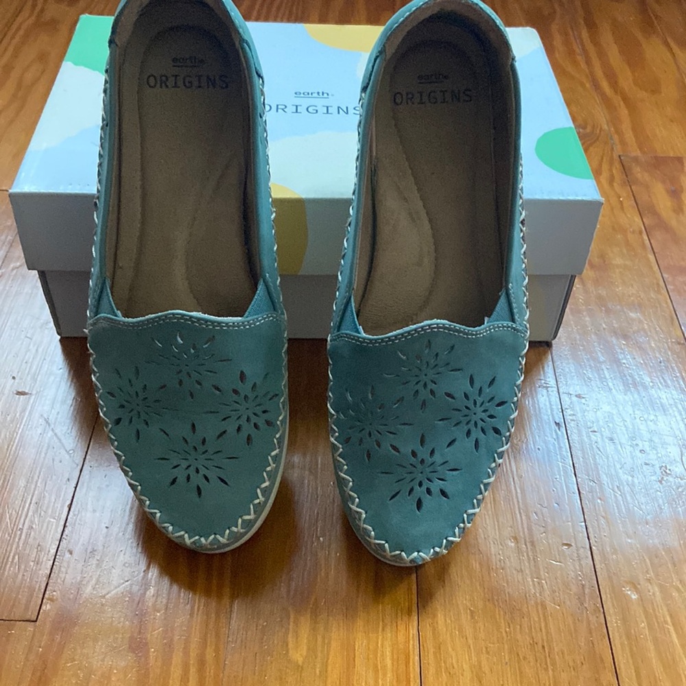 Earth Origins Agate Green Nubuck Size 7